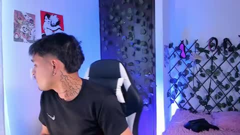 Christian Wang online show from May 17, 9:35 pm