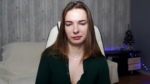 Christi online show from December 9, 9:39 am