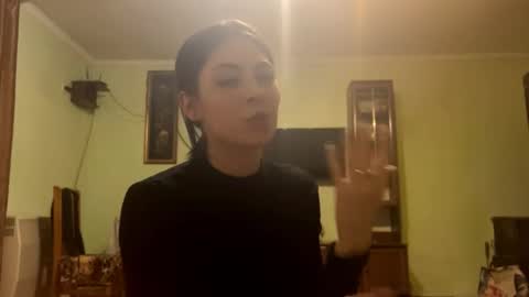 Christen online show from December 2, 6:28 pm