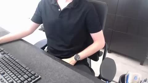 christianblck online show from October 27, 8:58 am