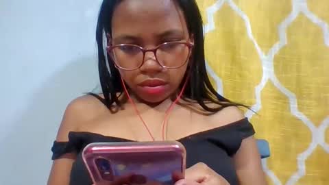 christinah262488 online show from May 8, 12:00 pm