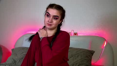 Christina online show from February 17, 9:43 pm