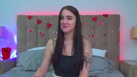 Christina online show from February 11, 10:07 pm