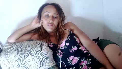 Snapshot of christine213 chatting on February 2, 2:02 pm christine213 online show from February 2, 2:02 pm