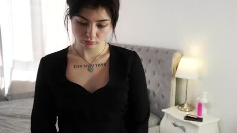 ChristinaChris online show from September 11, 9:10 am