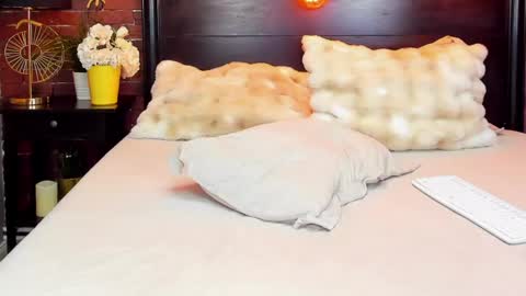 christyna_ross online show from May 22, 7:42 pm