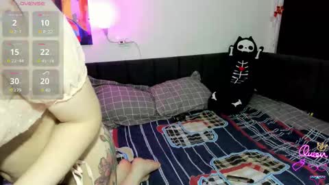 christyw3b online show from February 7, 1:58 pm