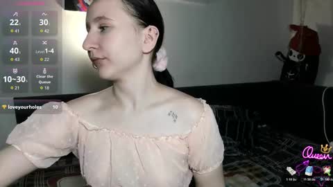 christyw3b online show from March 8, 10:41 am