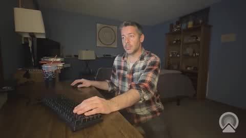 chrisw8121 online show from April 14, 5:22 am