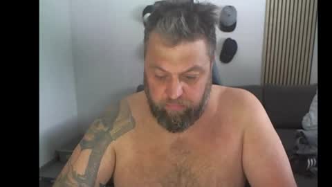 Chrizz online show from November 25, 11:31 am