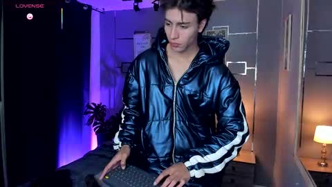 chrristopher77 online show from October 9, 2:22 pm