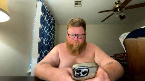 chubbsguy92 online show from September 23, 11:55 pm
