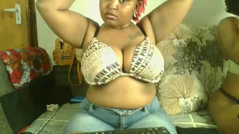 chubby_princess2 online show from November 1, 4:17 pm