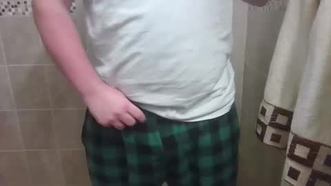 Snapshot of chubbycub14 chatting on February 26, 2:30 am chubbycub14 online show from February 26, 2:30 am