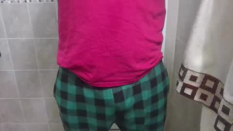 Snapshot of chubbycub14 chatting on February 16, 4:42 am chubbycub14 online show from February 16, 4:42 am