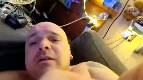 chubbyman40 online show from February 14, 10:56 pm