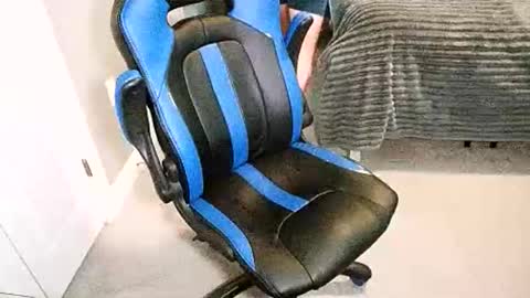 chuck online show from November 24, 7:12 pm