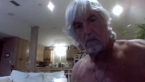 chuck354139 online show from October 21, 6:18 am