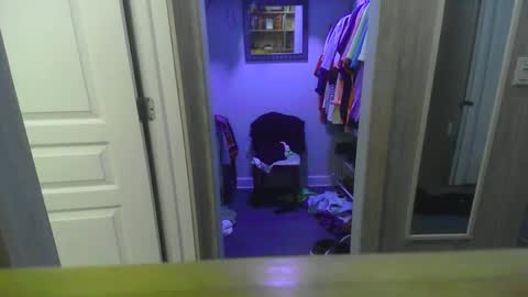 chuck354139 online show from February 16, 1:36 am