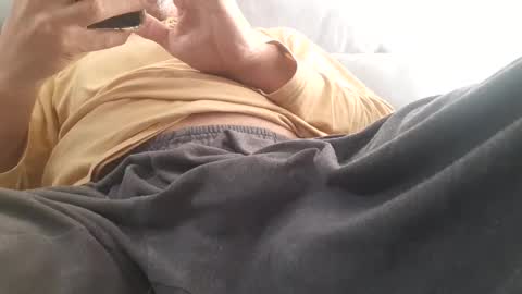 Snapshot of chule63 chatting on December 6, 8:43 am chule63 online show from December 6, 8:43 am