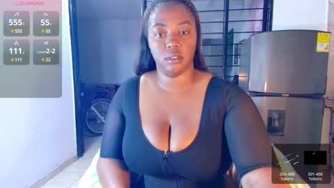ciaraebonyxxx online show from March 2, 8:05 am
