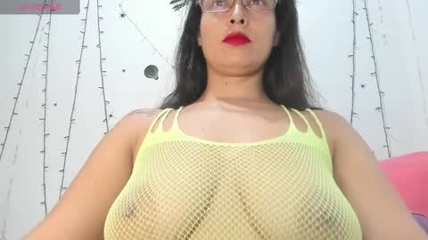 Snapshot of cielo_girll chatting on January 8, 7:24 pm Cielo girll online show from January 8, 7:24 pm
