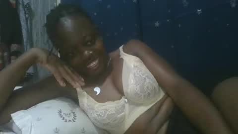 Snapshot of cilia_petite chatting on February 14, 12:14 pm cilia petite online show from February 14, 12:14 pm