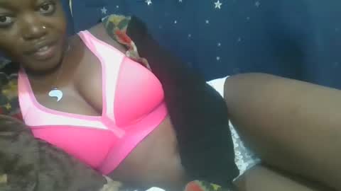 Snapshot of cilia_petite chatting on March 8, 8:11 am cilia petite online show from March 8, 8:11 am