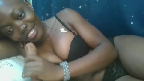 Snapshot of cilia_petite chatting on March 12, 10:07 pm cilia petite online show from March 12, 10:07 pm
