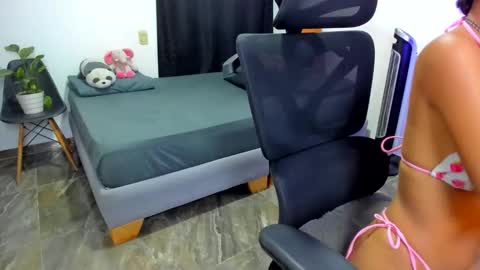 Luna and Sebas  online show from February 18, 2:00 am