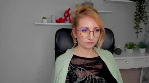 Cinderella online show from March 9, 6:29 am