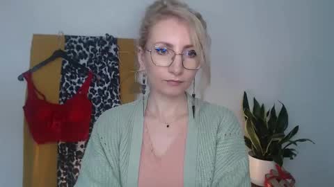 Cinderella online show from April 15, 6:06 am