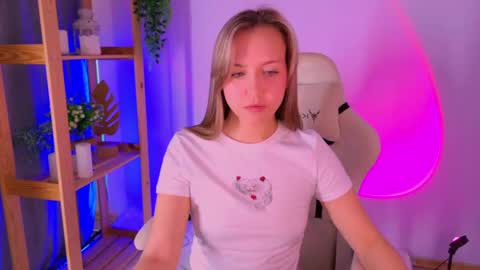 cindylovesmith online show from April 24, 2:57 am