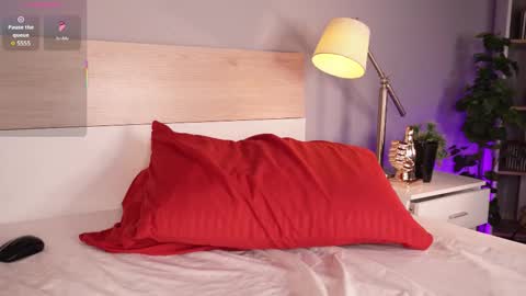 Amber online show from February 5, 4:54 pm