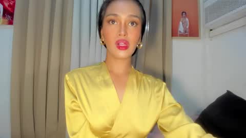 Snapshot of cinnamoncandy14 chatting on March 7, 8:23 am Ask me online show from March 7, 8:23 am