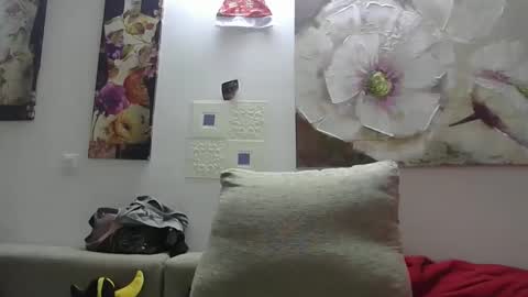 Snapshot of cinthia2525 chatting on January 6, 11:29 am cinthia2525 online show from January 6, 11:29 am