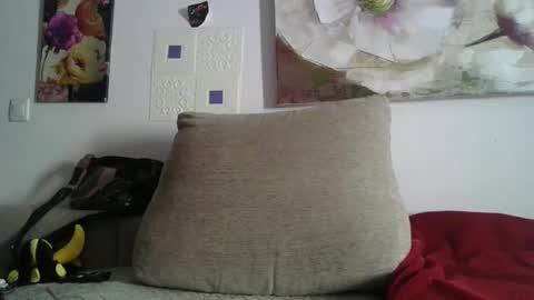 Snapshot of cinthia2525 chatting on January 9, 11:03 am cinthia2525 online show from January 9, 11:03 am
