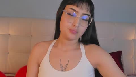 Cintya online show from March 10, 7:40 pm