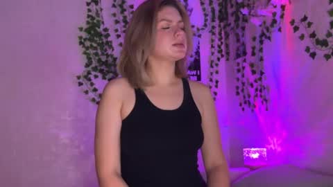 karina online show from October 3, 9:45 pm