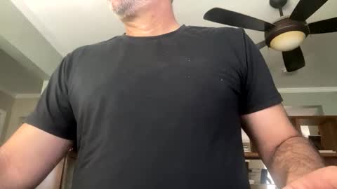 Snapshot of cj3d2 chatting on December 4, 10:02 pm Cjd32 online show from December 4, 10:02 pm