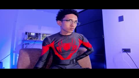 cj_davis1 online show from October 31, 1:28 am