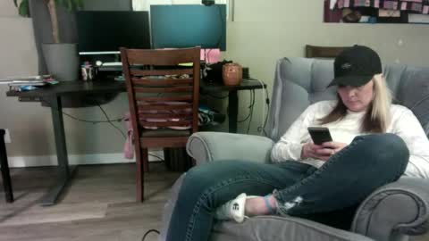 cj_wunderlust online show from September 29, 9:30 am