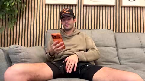 ckeefer96 online show from March 18, 10:48 pm