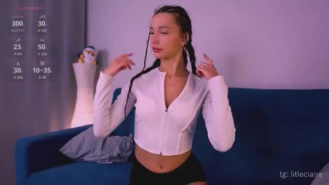 Claire online show from November 13, 5:32 am