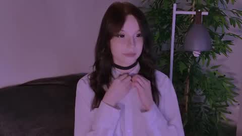 Claire Bennett online show from June 29, 1:57 am