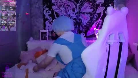 Claire Faers online show from November 29, 4:58 pm