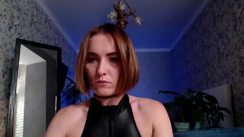 Snapshot of clara_bendover chatting on September 10, 5:47 pm Clara online show from September 10, 5:47 pm