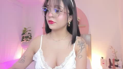 C L A R A online show from February 18, 2:33 am