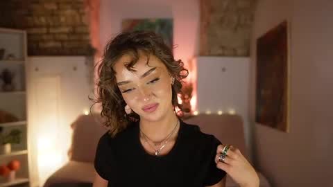 Snapshot of clara_smile chatting on February 23, 1:57 am Clara smile online show from February 23, 1:57 am