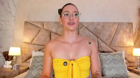 Clara del mar online show from June 1, 10:27 am